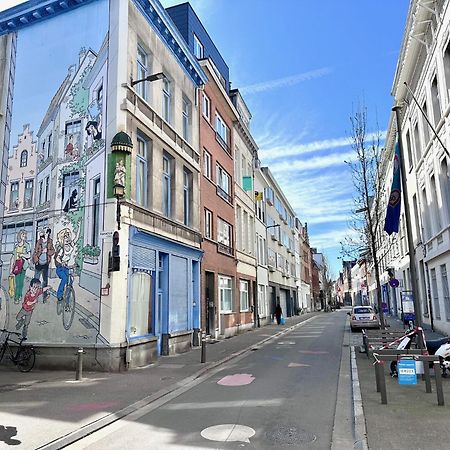 Colorful Pop Apartment In The Heart Of 安特卫普 外观 照片