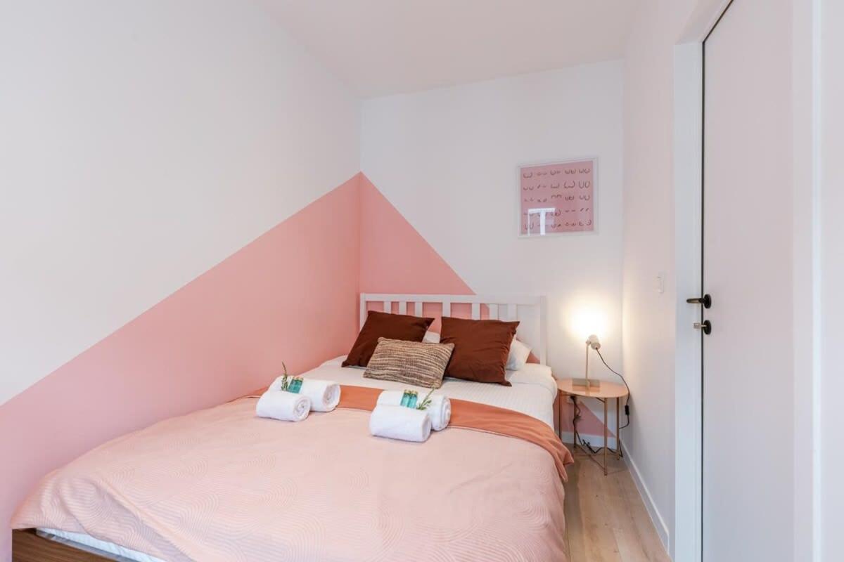 Colorful Pop Apartment In The Heart Of 安特卫普 外观 照片